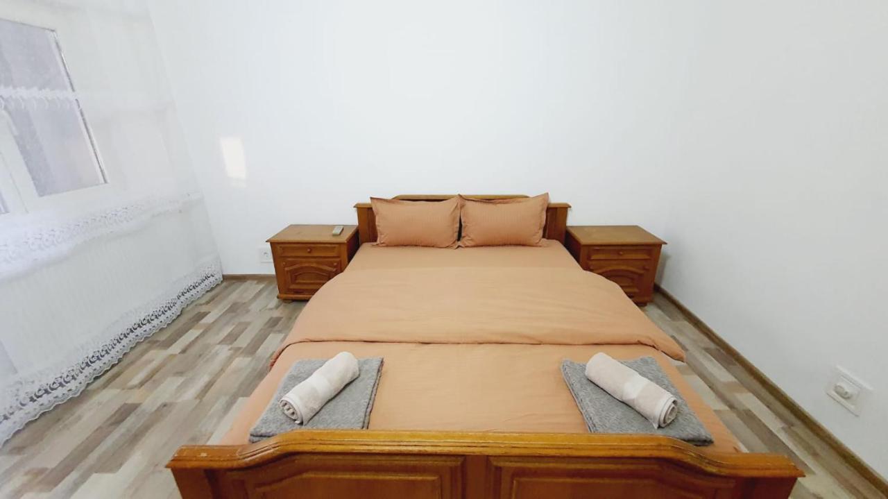 Ferienwohnung Apartament Radoi Drobeta Turnu Severin Exterior foto