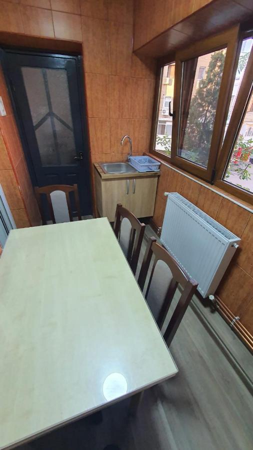 Ferienwohnung Apartament Radoi Drobeta Turnu Severin Exterior foto