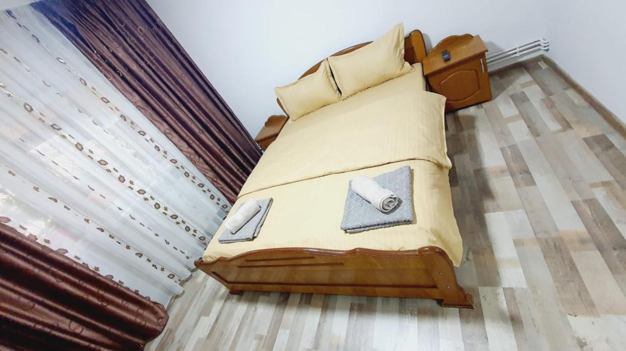 Ferienwohnung Apartament Radoi Drobeta Turnu Severin Exterior foto